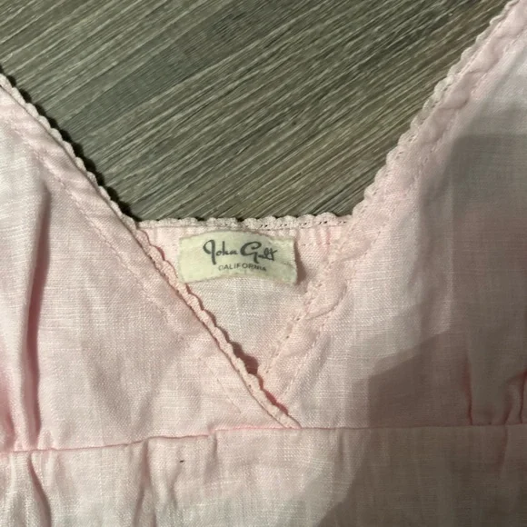 Brandy Melville Soft Pink V-Neck Top - Picture 4 of 5